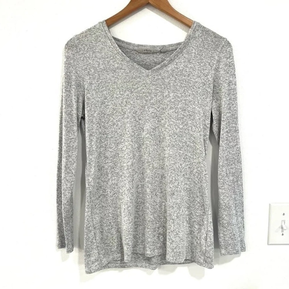 Athleta Heather Gray Luxe Cutout Pose Long Sleeve Top - Picture 2 of 9